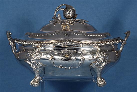 An early Victorian Irish silver soup tureen and cover,